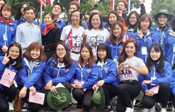 Hội nghị Thượng đỉnh Hoa Kỳ - Triều Tiên lần hai: Thanh niên Thủ đô hỗ trợ du lịch